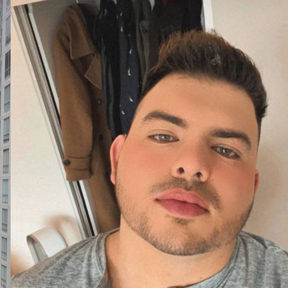 Meet your Posher, Roberto - Picture 1 of 1